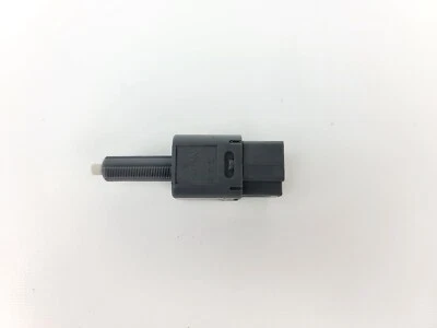 14-15 INFINITI Q60 BRAKE PEDAL LIGHT LAMP SENSOR SWITCH OEM - Image 1 of 2