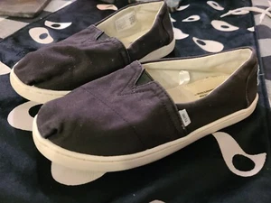 Toms Classics Red Canvas Youth Slip On Canvas Flats - Picture 1 of 3