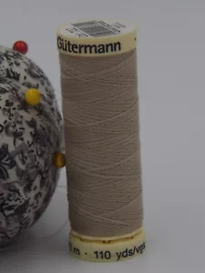 GUTERMANN - Sew All Thread -100% Polyester- 100m -BEIGE- #772 - Picture 1 of 2
