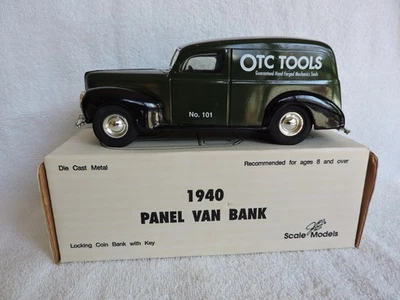 Banco de monedas fundidas ERTL DIe 1940 Ford Panel Van, en muy buen estado Foto 1 de 4