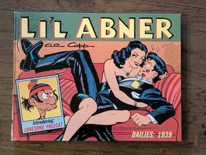 LI'L ABNER - DIE TAGUNGEN 1939 - HARDCOVER BUCH - AL CAPP - BAND 5 SEHR GUTER ZUSTAND - Bild 1 von 2