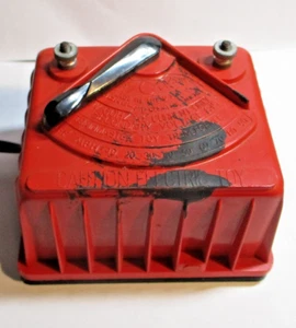 Vintage Lionel #4050 Red Transformer - Picture 1 of 2