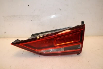 PILOTO TRASERA DERECHA Audi A3 Limousine (8VS/8VM) 2017 8V5945076 - Imagen 1 de 3