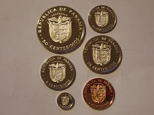 1975 PANAMA PROOF SET of 6 COINS in UNTOUCHED PROOF CONDITION in NICKEL & COPPER - Foto 1 di 2