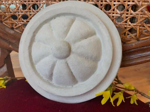 Stucco - kleine Fassaden Stuckrosette 100-264B aus Beton Deko 14,5 cm - Bild 1 von 4