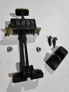 FRONT RIGHT DOOR STOP FEBI STOPPER OEM 2003-2006 MERCEDES E320 - Foto 1 di 6