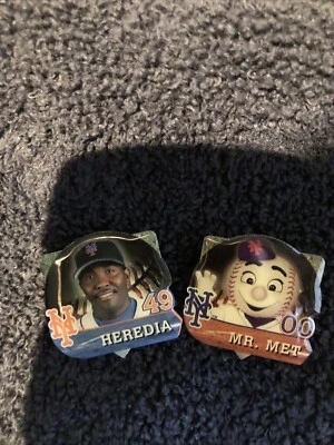 MLB Collectible Pin MR met&Heredia - Image 1 of 4