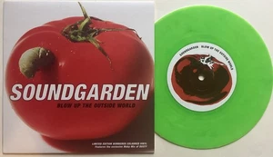SOUNDGARDEN - BLOW UP THE OUTSIDE WORLD RARE LTD 7" LIME A&M GRUNGE ROCK NM+! - Imagen 1 de 8