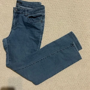 Pantalones de mezclilla rectos azules Prana clásicos - Imagen 1 de 4