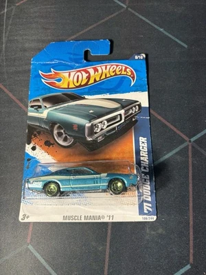 Dodge Charger 1971 Muscle Mania '10 Hot Wheels Foto 1 de 4