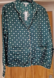 BNWT Topshop Tile Print Satin Pyjama Shirt Green Size XS Eu 32-34 Us 0-2 - Picture 1 of 2