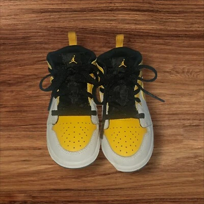 Jordan 1 Mid University Gold (niño pequeño) talla 8c Foto 1 de 4