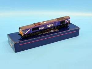 BACHMANN 'OO' GAUGE 32-978 CLASS 66 725 FIRST/GBRF SUNDERLAND AFC LIVERY LOCO - Foto 1 di 7