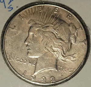1922 S Peace Silver Dollar Great Value - Picture 1 of 4