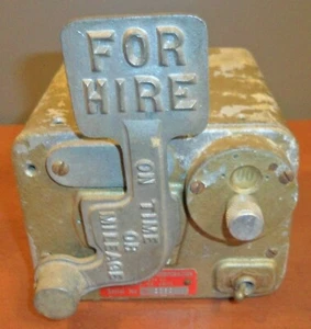 Vintage Vecchio OMAHA TASSAMETRO CORPORATION Taxi Cab Meter per Noleggio Braccio Tempo Chilometraggio - Foto 1 di 12