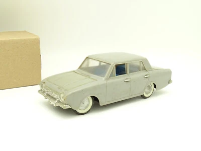 Lucky Toys Plastica 1/20 - Ford Corsair Grigia - Immagine 1 di 4