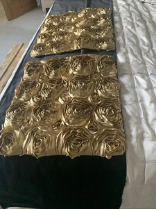 2 Beautiful Bronze Rose Detail Cushion Covers 45x 45 Zip Close V Good Condition - Picture 1 of 4