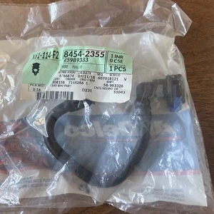 OEM GM Fuel Feed Hose 84542355 New - Picture 1 of 2