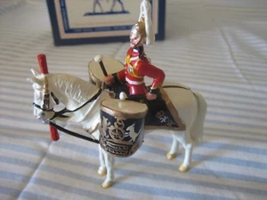 DUCAL MODELS The Kings Dragoon Guards  Traditional Military Figure - Picture 1 of 5