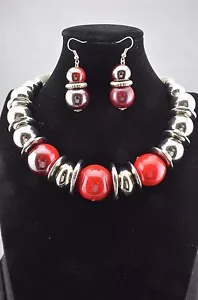 Chunky Large Red Color Bead Silver Bead Silver Mesh Metal Statement Necklace Set - Picture 1 of 3