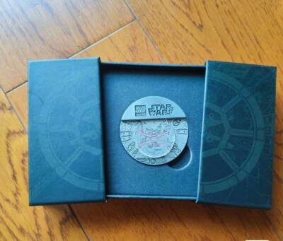 New china LEGO Star Wars 5008818 vip Battle of Yavin Special Edition Coin - Image 1 of 4