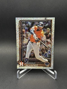 2025 Topps Series 1 - Yordan Alvarez #244 Celebration Confetti - Bild 1 von 3