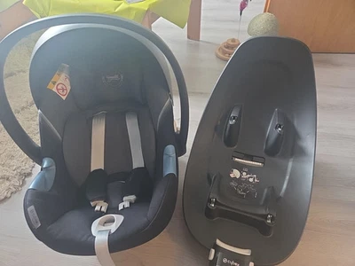 Cybex Babyschale Anton M i-Size Farbe Grau mit Isofix Base schwarz NEUWERTIG  - Bild 1 von 4