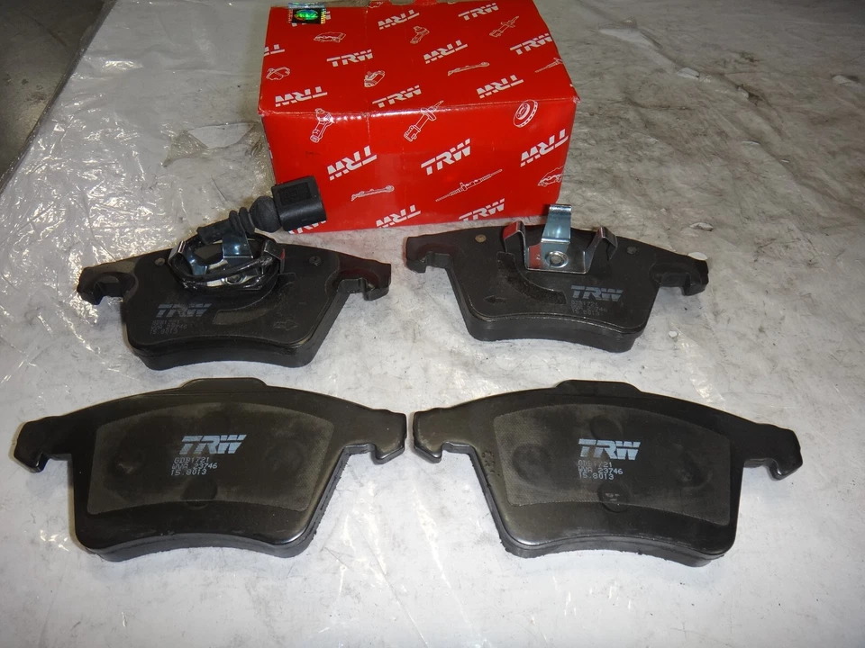 Pastillas de freno delanteras TRW OEM GDB1721 7L6698151F Foto 1 de 1
