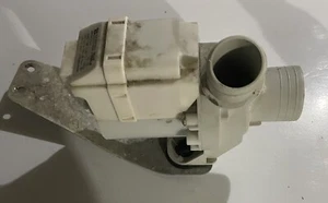 HTWP1000M0WW Hotpoint Washer Water Drain Pump - Bild 1 von 4