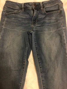American Eagle Outfitters Super Stretch Skinny Jeans Sz 6 28x 28 Rise 7.5 - Picture 1 of 9
