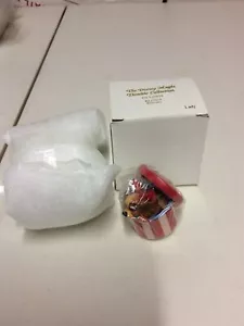 Lenox Disney's Lady & The Tramp mini figure The Disney Magic Thimble Collection - Picture 1 of 6