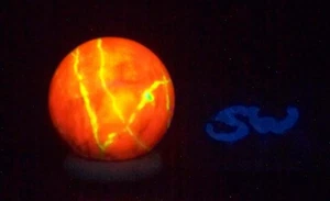 Sterling Hill Calcite Willemite Stripes Fluorescent 29mm Sphere Ogdensburg 6378 - Picture 1 of 9
