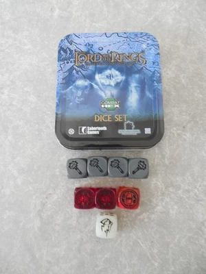 JUEGO DE DADOS LORD OF THE RINGS, LATA DE COLECCIONISTA HEXÁGONO DE COMBATE, TALLER DE JUEGOS, ¡ABIERTO! Foto 1 de 2