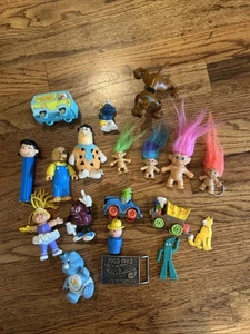 Lot of 19 Vintage 80s Plastic Figurines – CA Raisin Smurfs Care Bears Hot Wheels - Picture 1 of 18