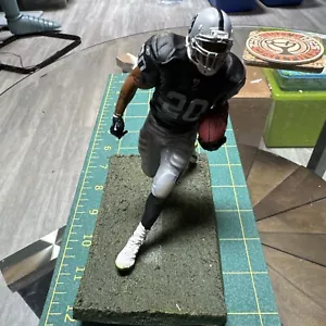 Modellino dipinto personalizzato McFarlane NFL Darren McFadden, Oakland Raiders - Foto 1 di 9