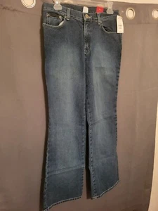NY & Co Jeans Women's size 8 Average Low Rise Flare Leg (D3) - Picture 1 of 9
