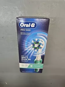 Oral-B Pro 1000 ELECTRIC Rechargeable TOOTHBRUSH - GREEN - Picture 1 of 4