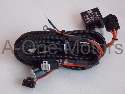 Hella 329.317-001 H4 Headlamp Headlight Relay with Wiring Harness 90/100W - Image 1 of 4