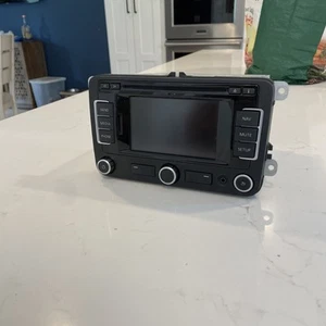 2011 thru 2016 VW Golf Jetta Passat navigation CD radio RNS315NAR Excellent Cond - Picture 1 of 9