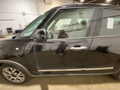 Used Front Left Door Assembly Front fits: 2014 Fiat 500 electric 4 Dr Front Left - Image 1 of 4