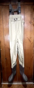 New White River Fly Shop Size 6 M Fishing Waders and Wading Boots - Picture 1 of 13