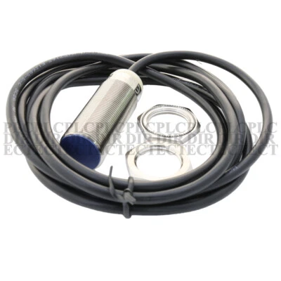 NEW Telemecanique XS118BLPAL2 Proximity Switch - Image 1 of 2