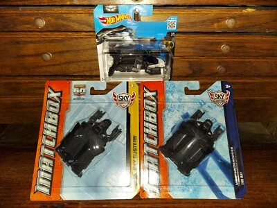 Hot Wheels 2016 tarjeta corta y Matchbox 2013 Sky Busters 60th The BAT LOTE X3 NUEVO EN PAQUETE Foto 1 de 4