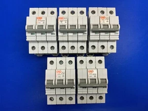 Interruttore MCB 3 poli GARO 16A 32A 40A 63A tipo C & D 10kA - trifase - Foto 1 di 8