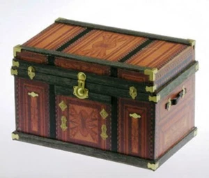Dollhouse Miniature Trunk Kit -- Lithograph Western Style -- 1:12 Scale - Picture 1 of 1