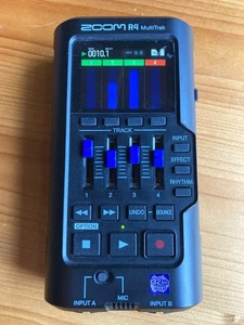 Zoom R4 Mehrspurrecorder - Bild 1 von 9