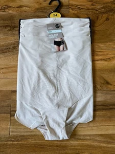 3 PAAR DAMEN M&S NUDE SLIPS / HIGH RISE SHORTS - GR. 24 - OHNE VPL - Bild 1 von 4