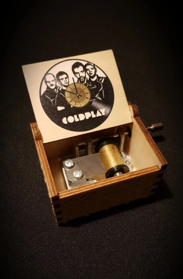 Coldplay Clocks Spieluhr aus Holz – personalisierbar - Bild 1 von 3