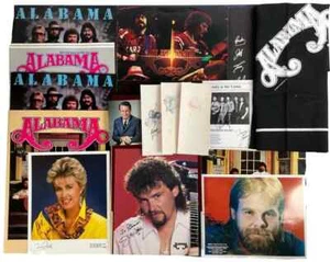 Vintage Lot Country Band Alabama Vintage Collection Many Signed + Extras - Picture 1 of 7
