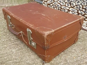 Maleta expansible Cheney marrón vintage con cerraduras Cheney y esquinas reforzadas - Imagen 1 de 21